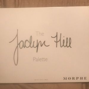 Jaclyn hill pallets